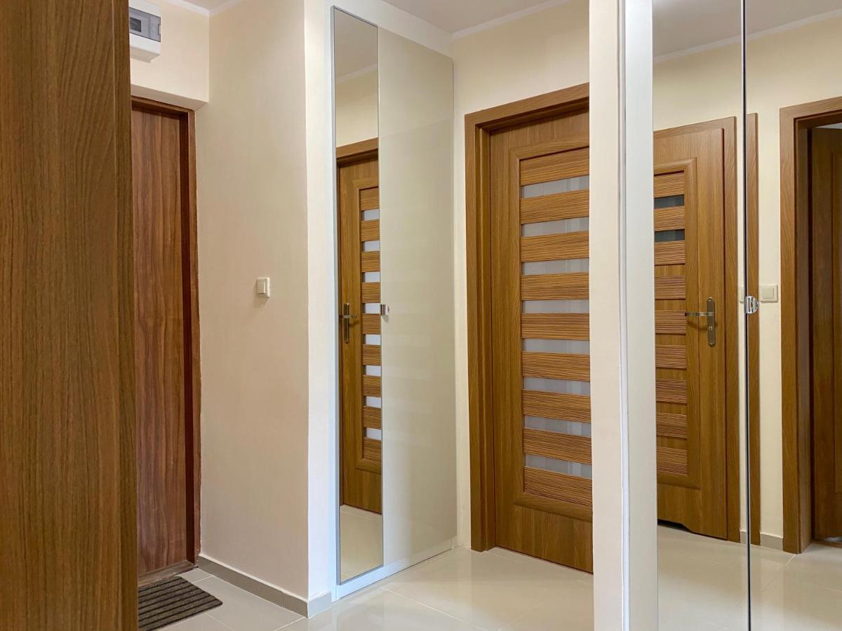 Swish Apartment -10 Min To Old Town Gdansk,Pkp & Shopping Mall מראה חיצוני תמונה